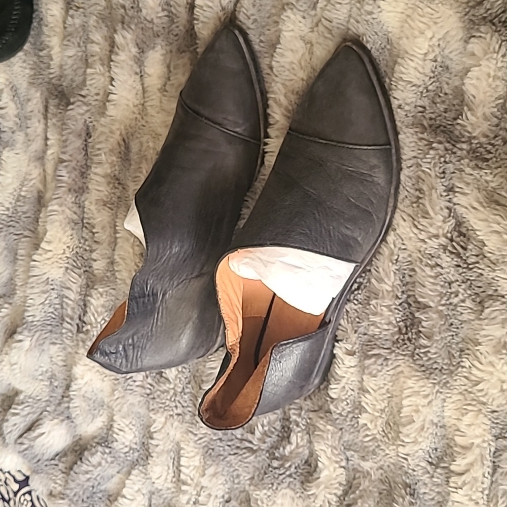 Free People Royale Flat